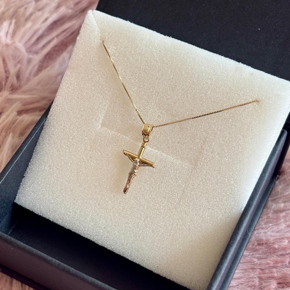 Sara Kay 14K Solid Gold Two Tone Crucifix Pendant Necklace